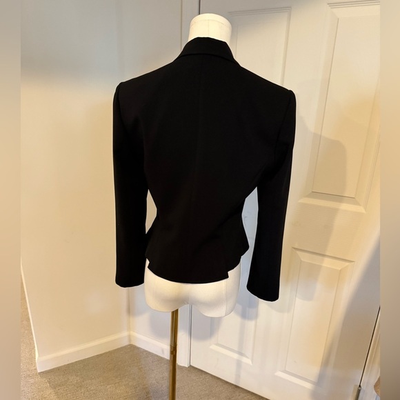 Elie Tahari Black Structured Blazer – Classic Tailored Fit - XS - Picture 4 of 13